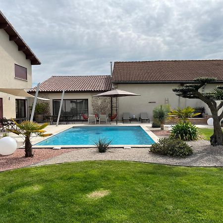 Le Vieux Platane Villa Malissard ภายนอก รูปภาพ